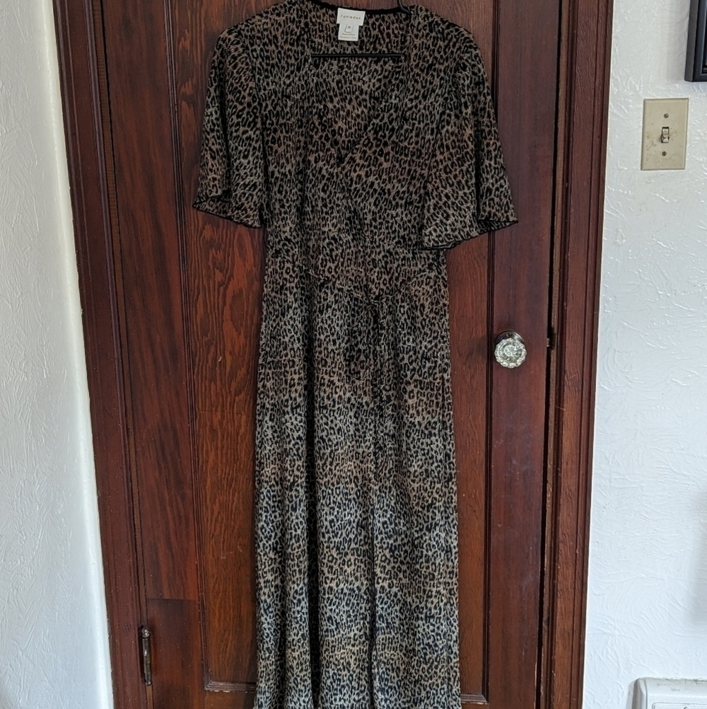 Foxiedox Cheetah Animal Short Flutter Sleeve Midi Dress Size Medium